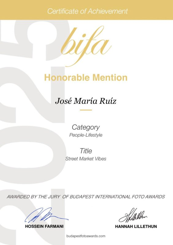 HONORABLE MENTION  per a José María Ruíz
